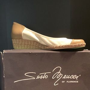 NEW Sesto Meucci Leather Flats